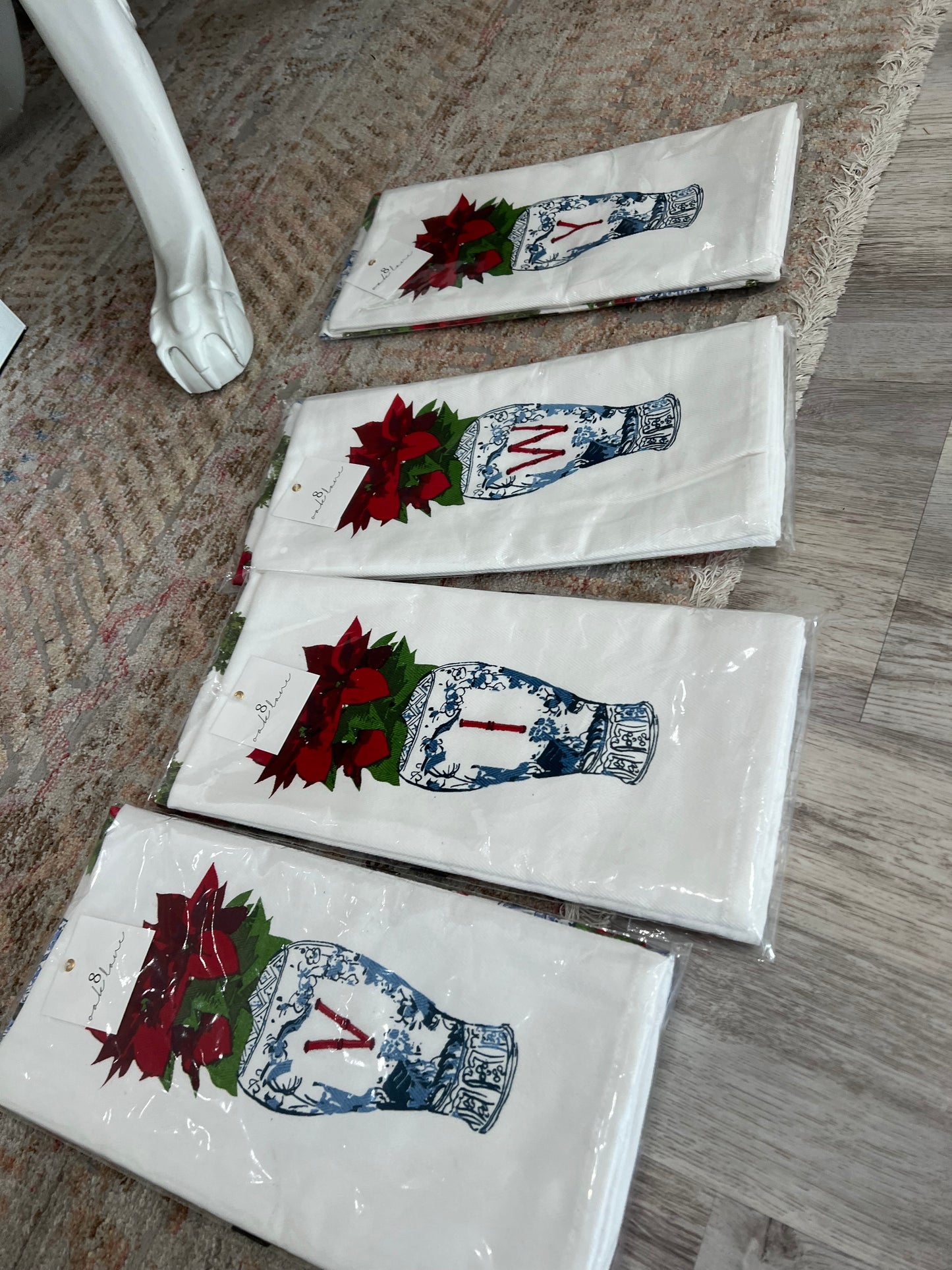 Poinsettia Ginger Jar Towel Set of 2