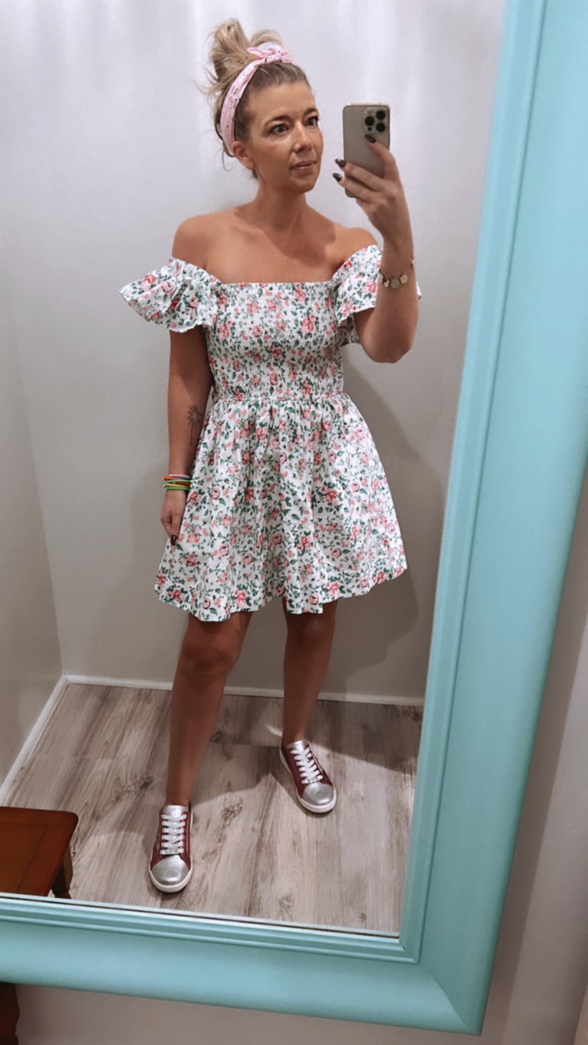 Size Small 3 left