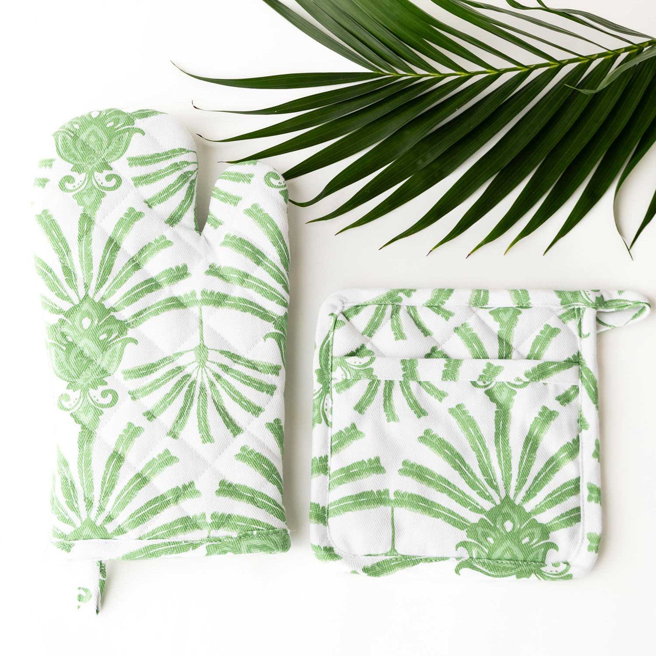 Palm Deco Tablescape
