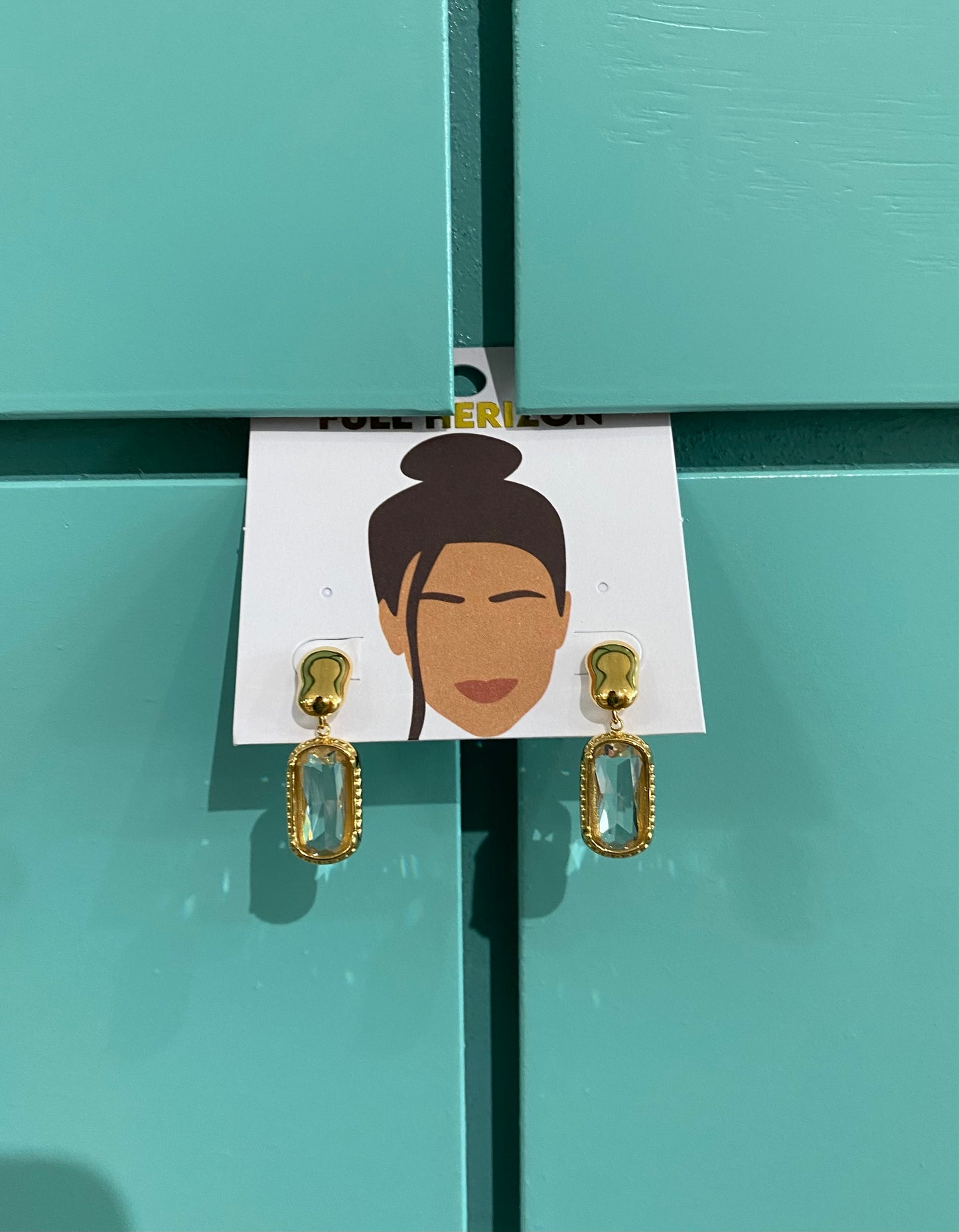 Lively Gemstone Earring - Multiple colors