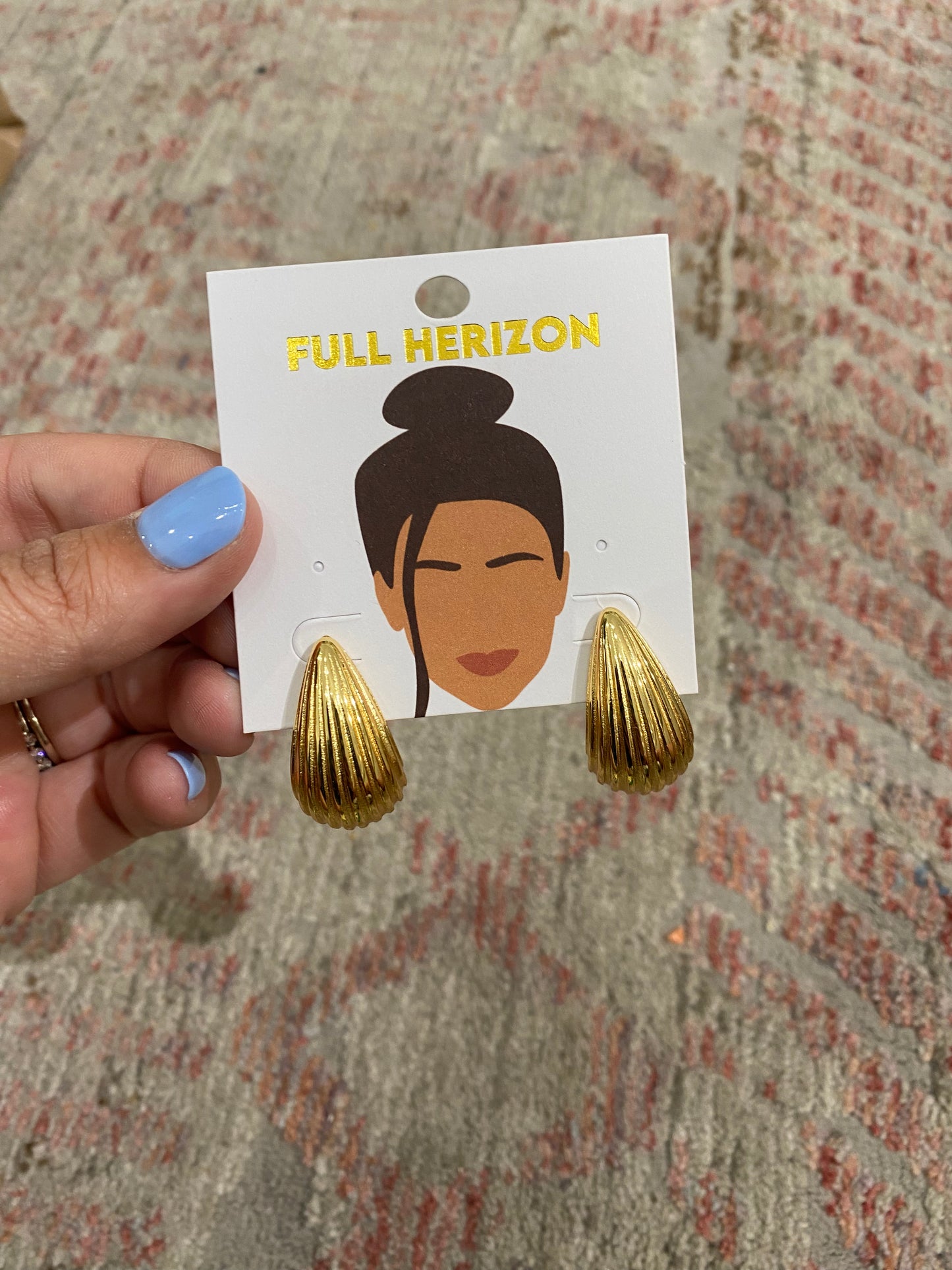 Summer Coast Lined Vintage Earrings