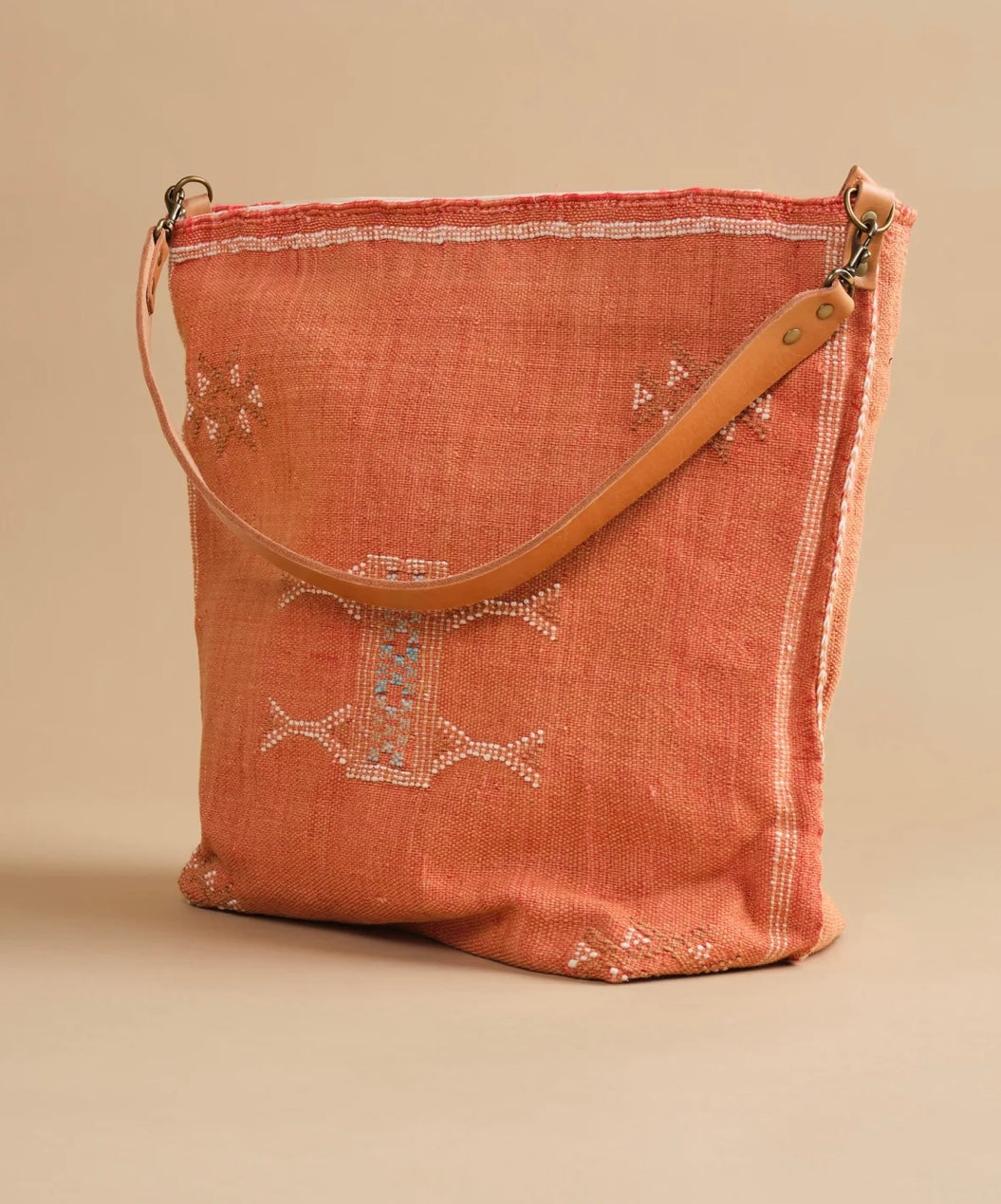 Mira Tote bag