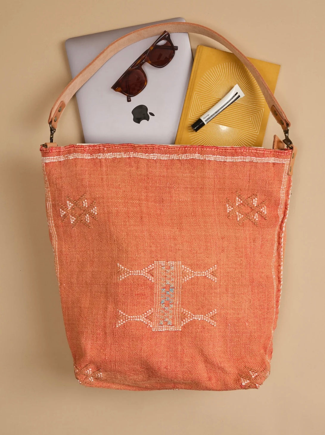 Mira Tote bag