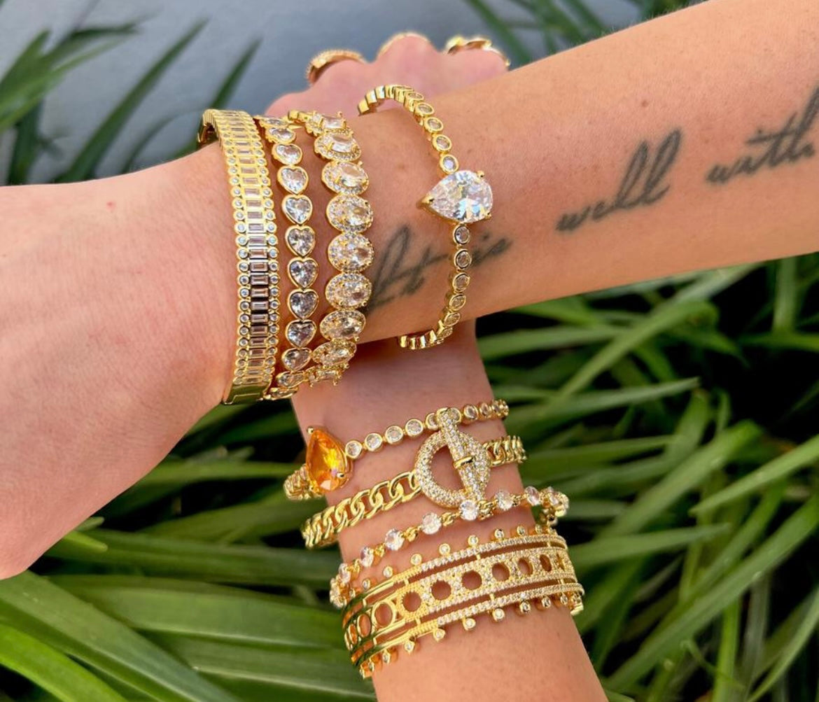 Cluster heart bracelet