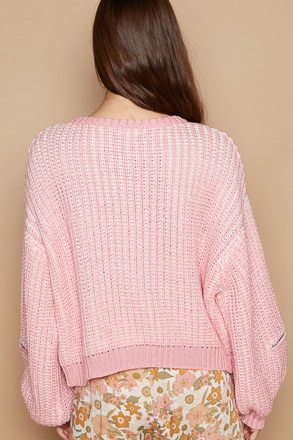 Round Neck Heart Patch Zipper Point Sleeve Sweater