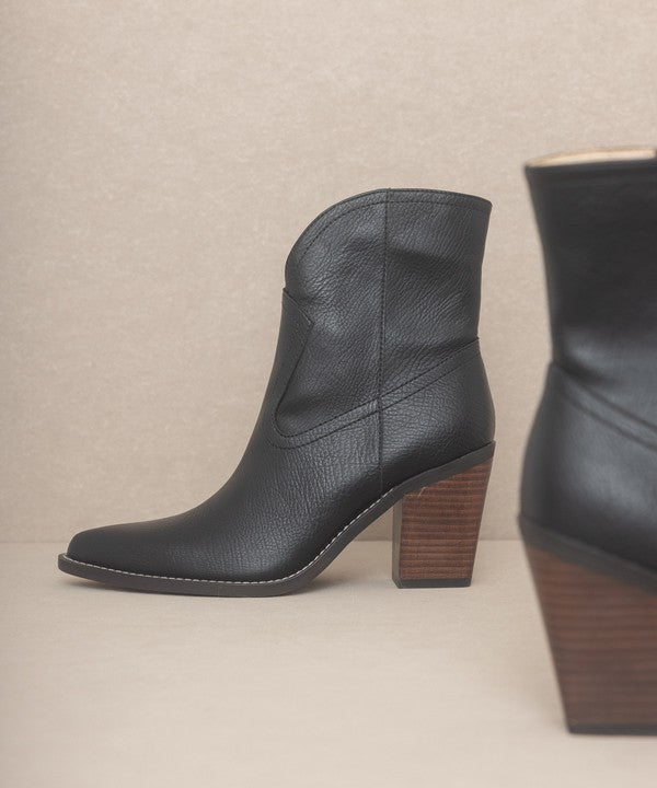 Two Panel Western Booties