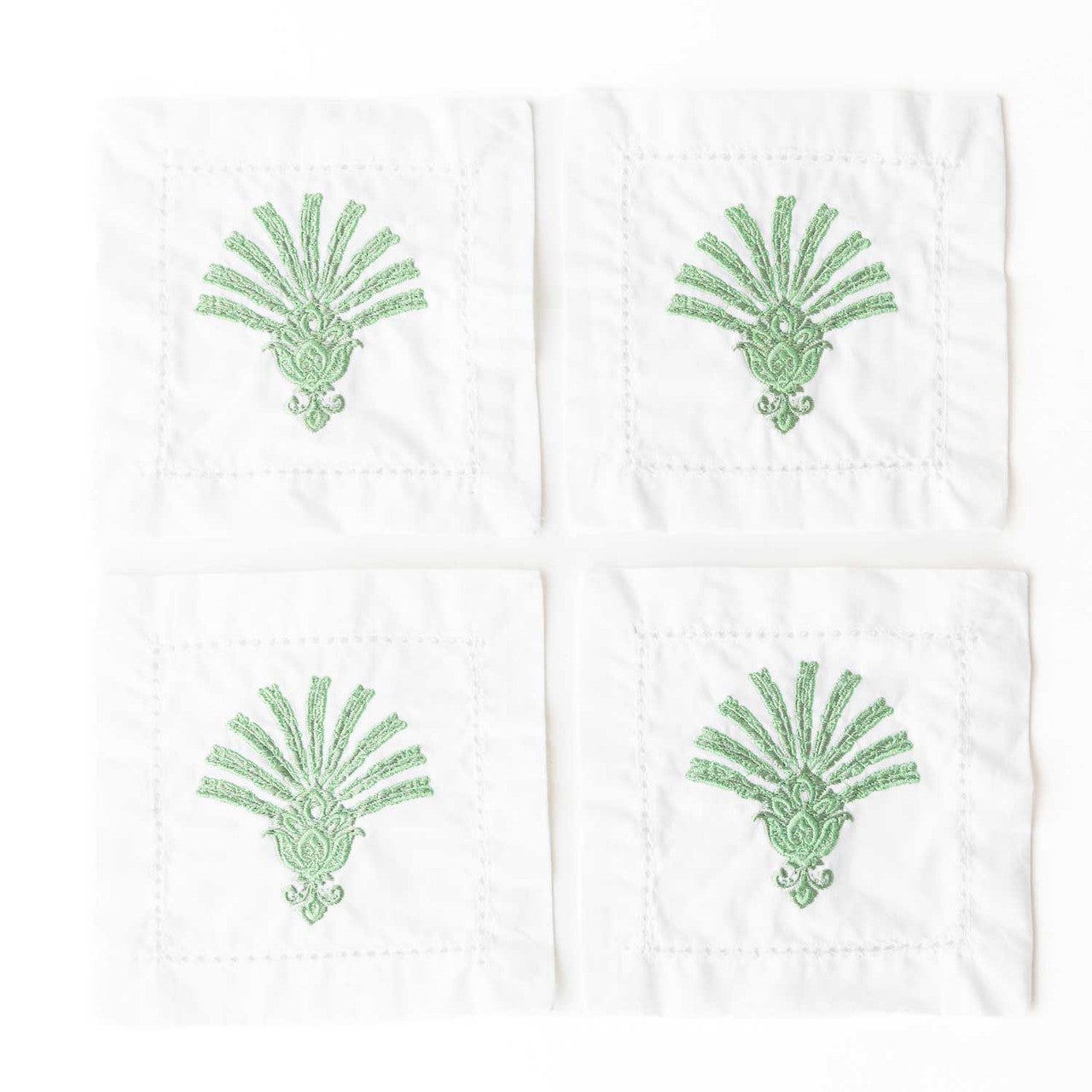 Palm Deco Tablescape