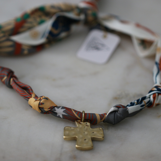 Mountain Morning Scarf Necklace
