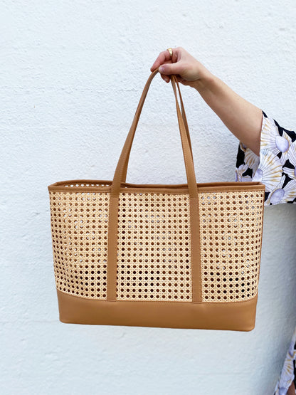 Solei Tote in Tan