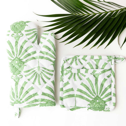 Palm Deco Tablescape