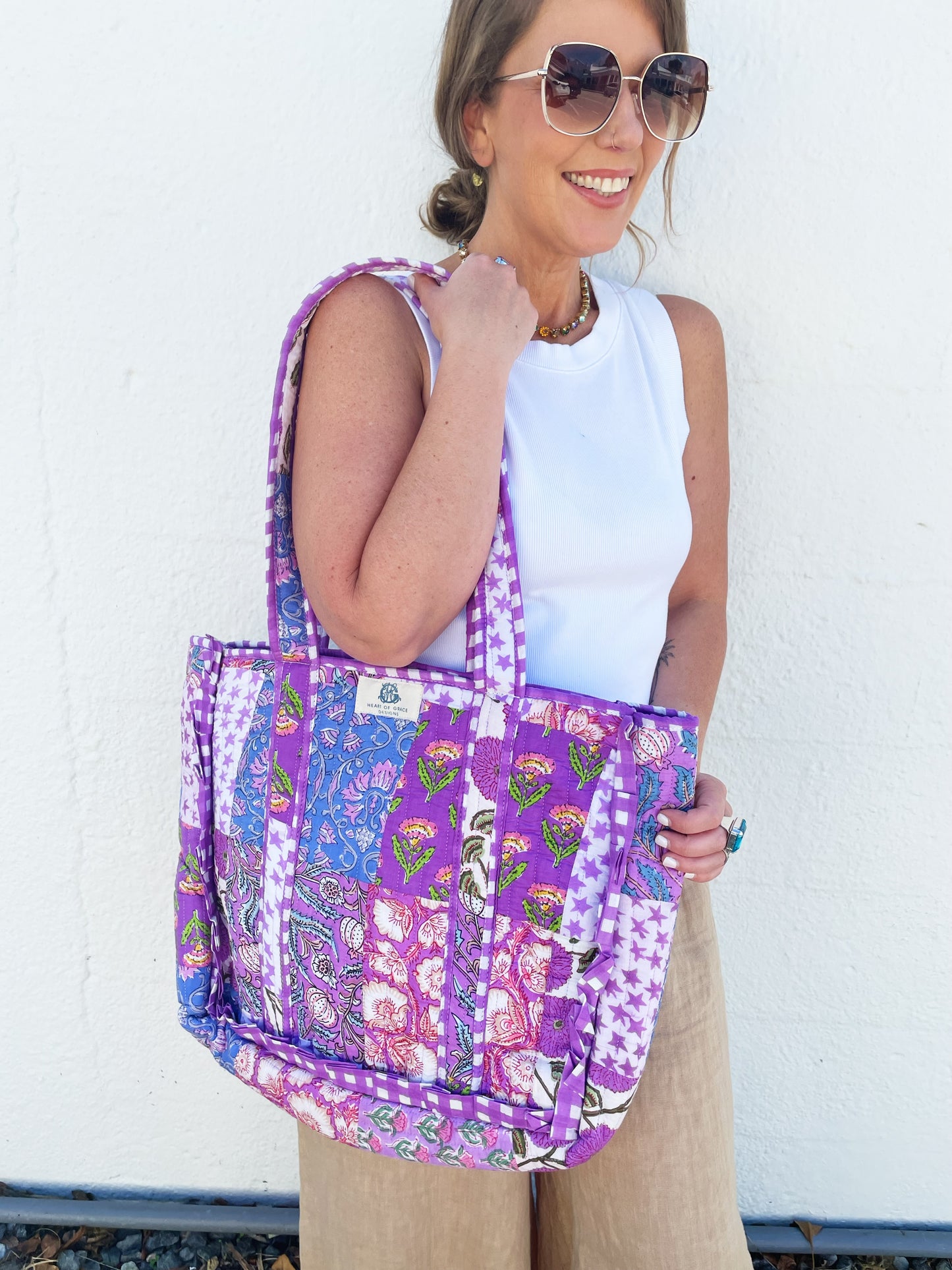 Bebe Tote no Zipper