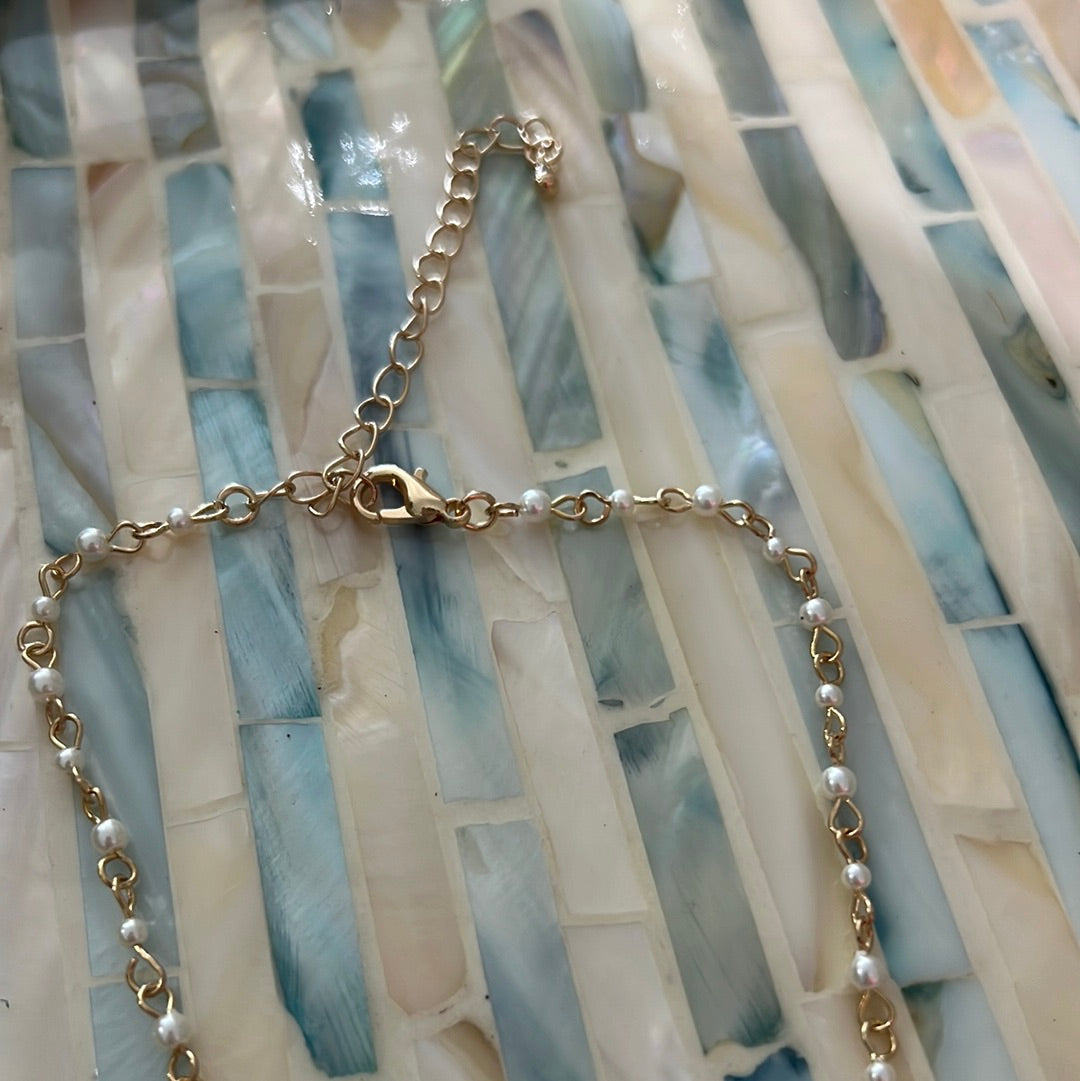 Pearls Clear Cross Necklace