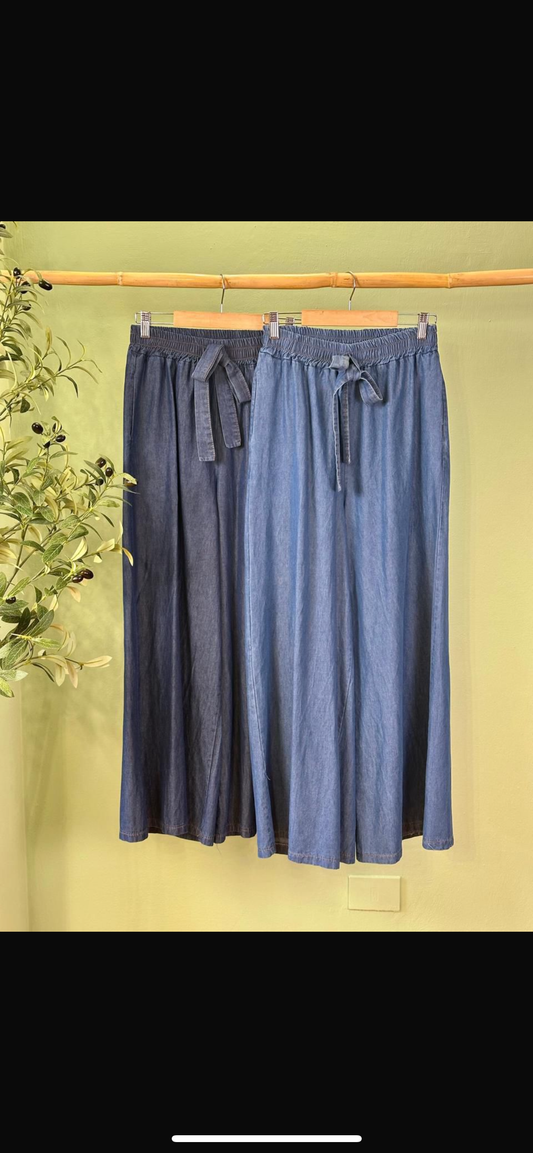 Bella Jeans in Light Wash