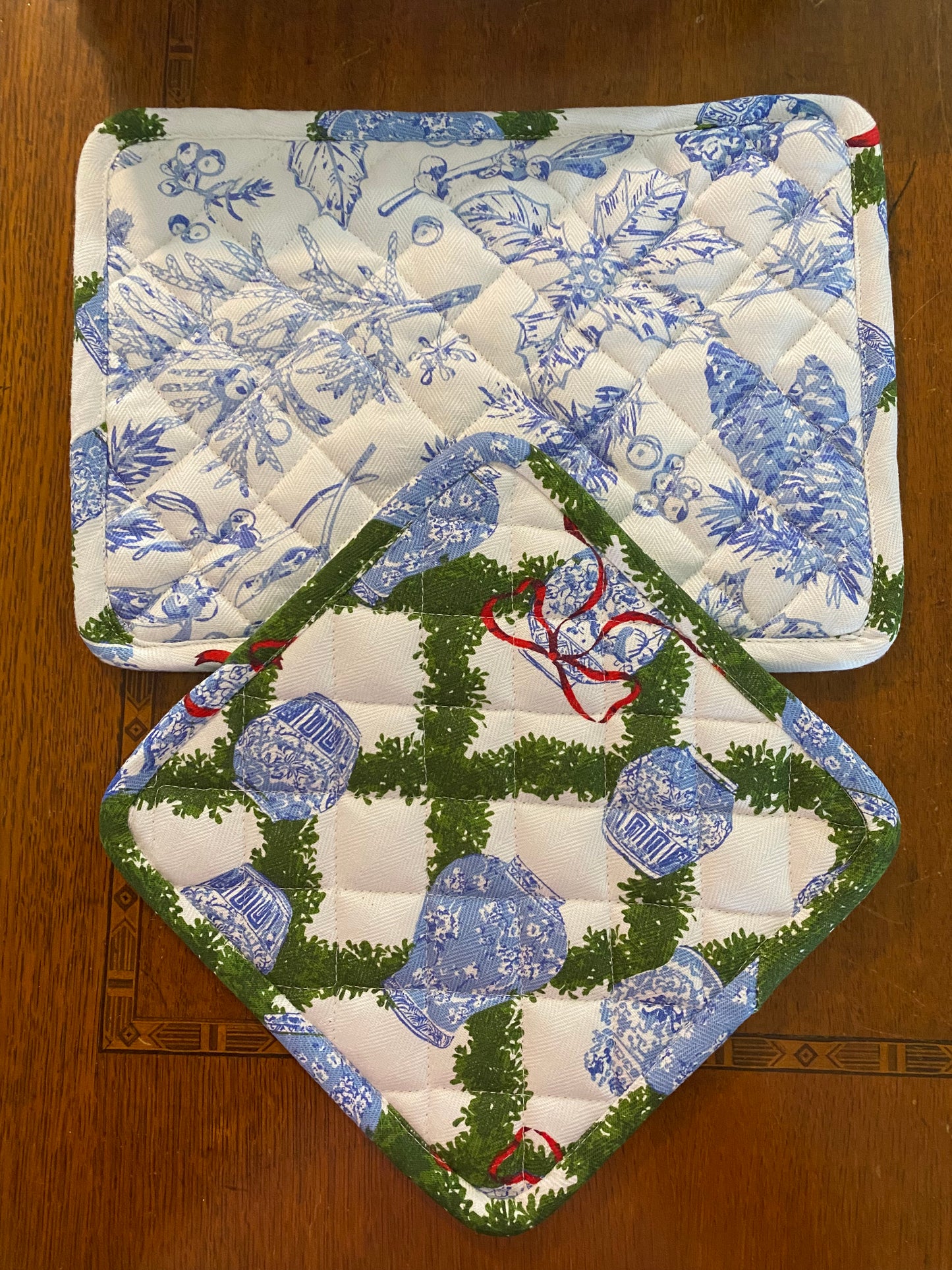 Reversible Ginger Jar Pot Holder Set