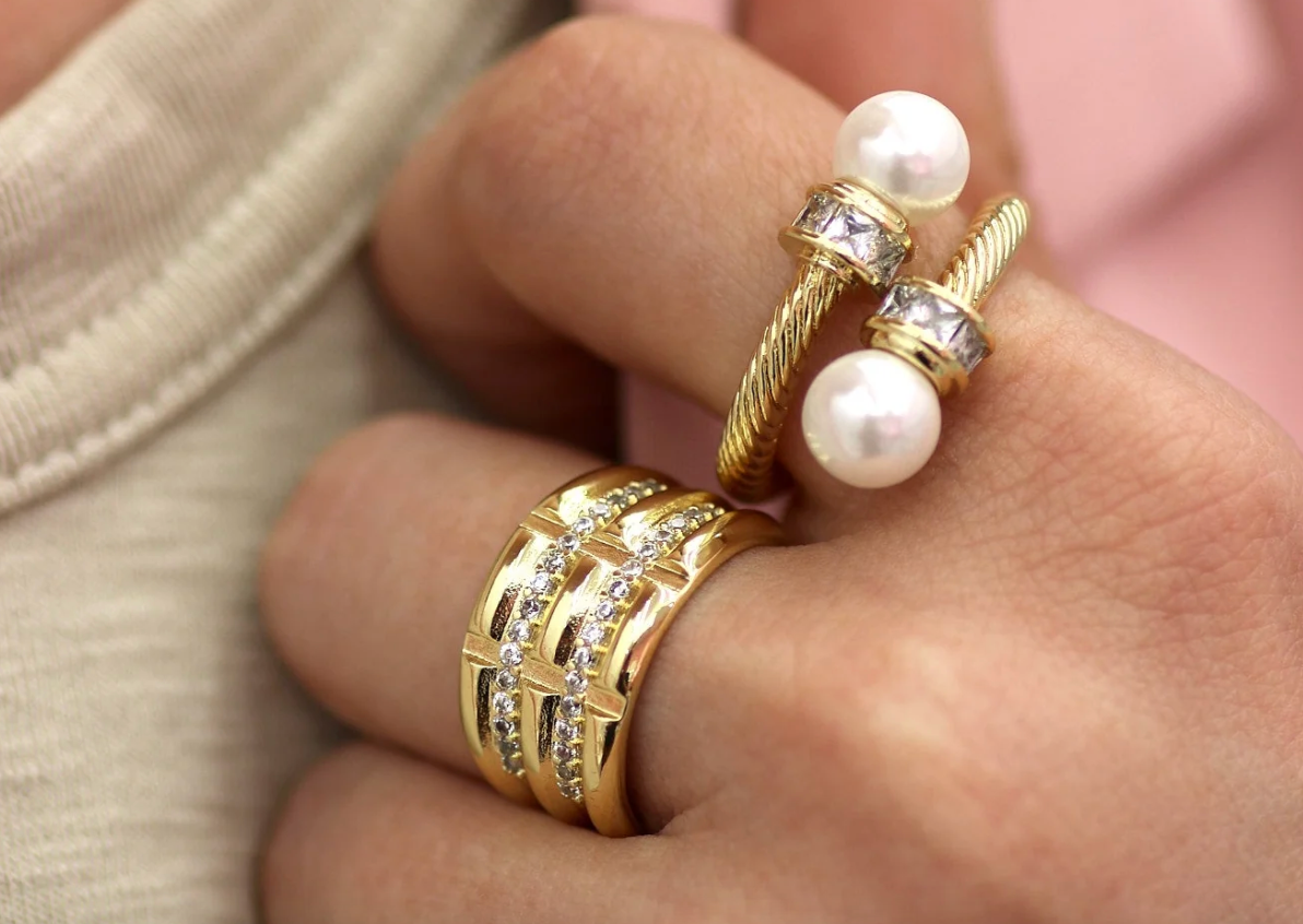 Open gold rope texture ring with pearl and cz accents – adjustable