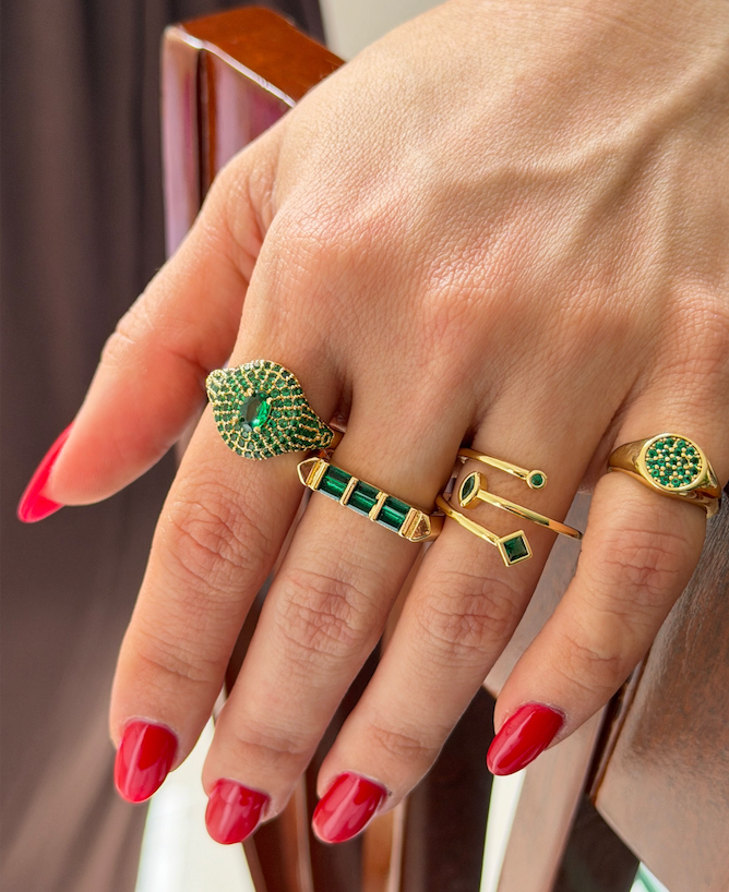 Polly Pinkie Rings Round