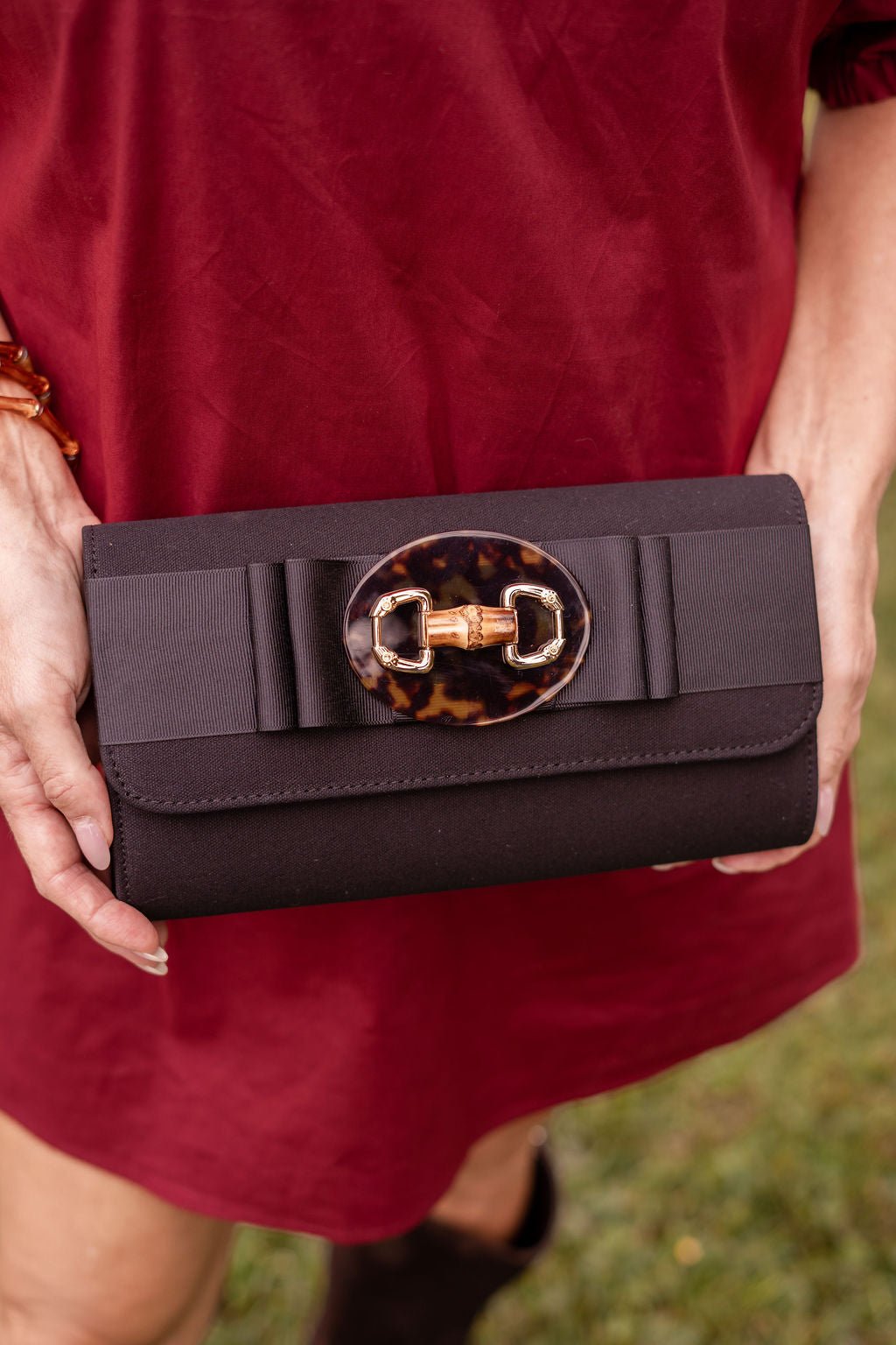 Avery Black Clutch - Black Flat Bow with Tortoise Round and Wide Bamboo Toggle