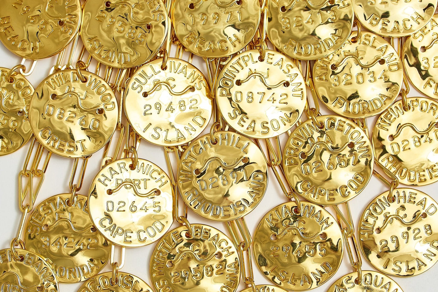 Beach Tag Charm Necklace – 18k Gold Plated