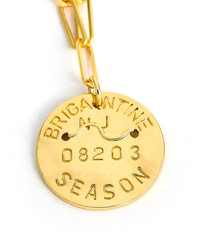 Beach Tag Charm Necklace – 18k Gold Plated