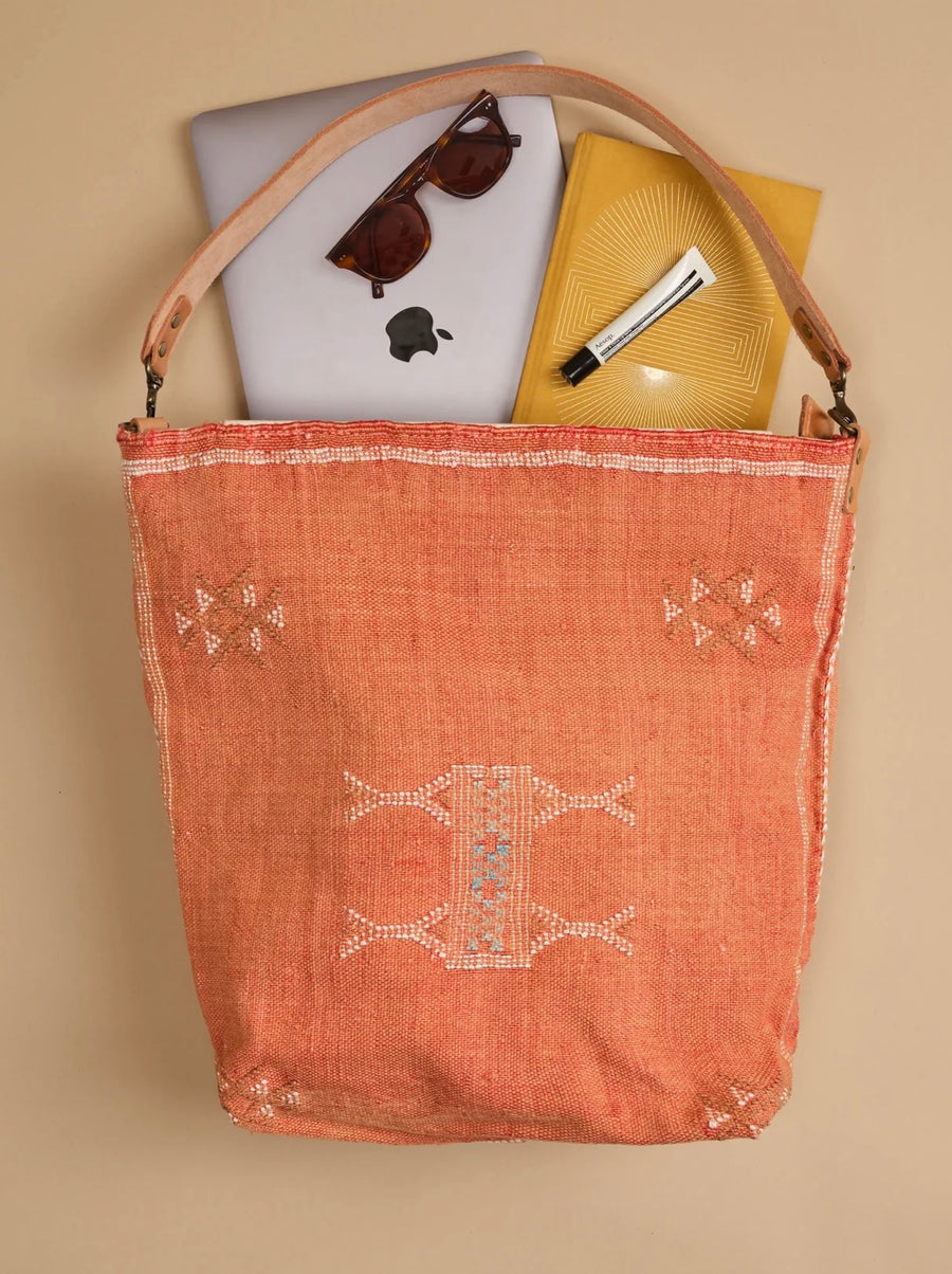 Mira Tote bag