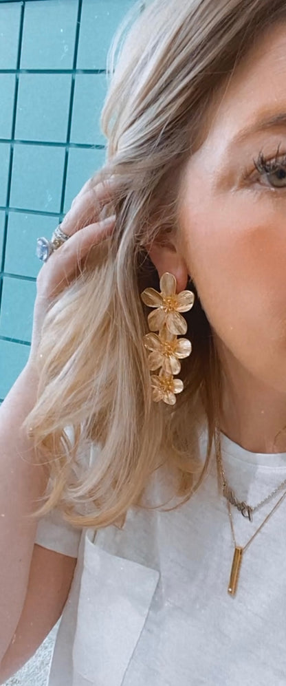 Triple flower earring