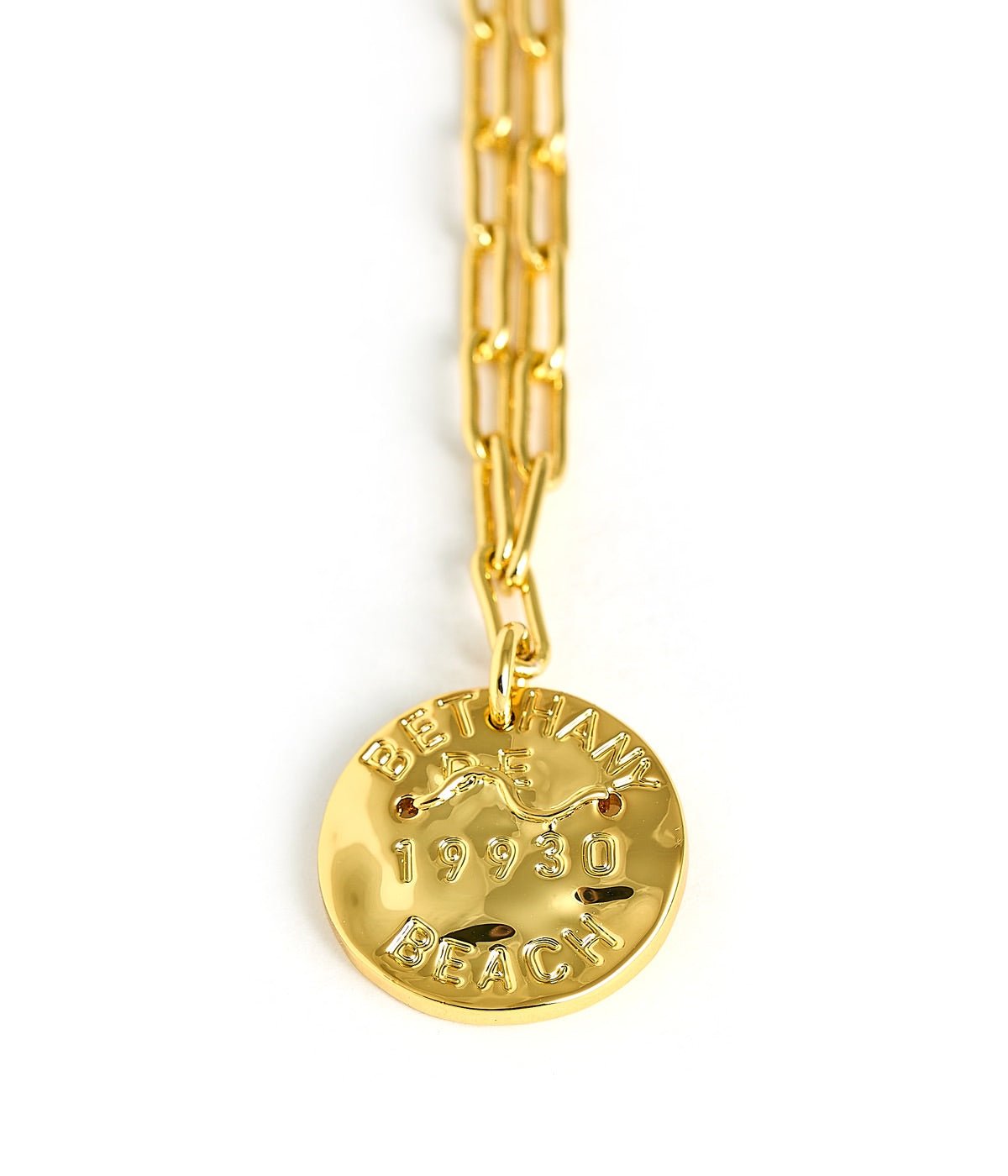 Mini Beach Tag Charm Necklace – 18k Gold Plated